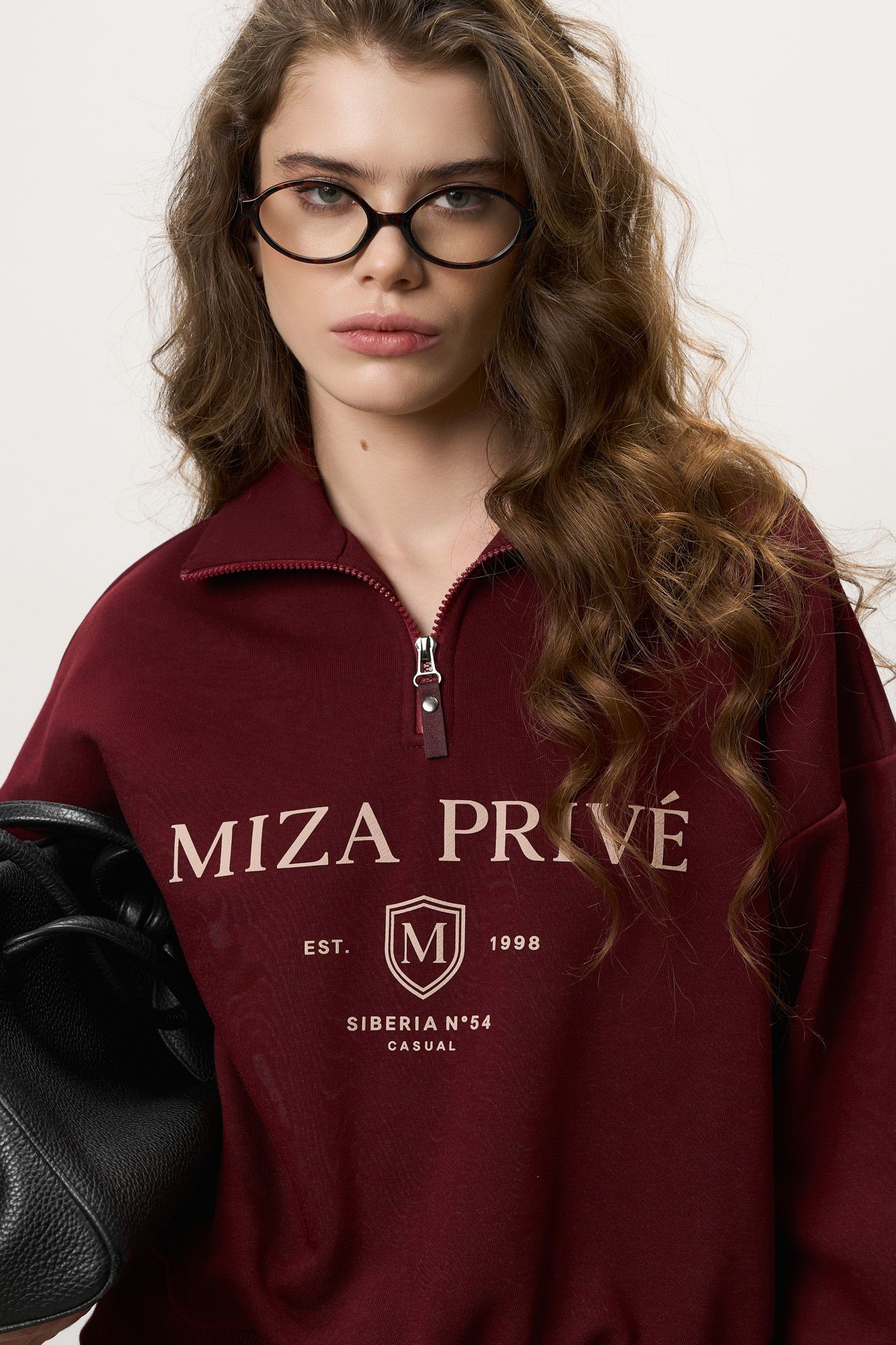 Костюм MIZA CIUB с брюками бананами